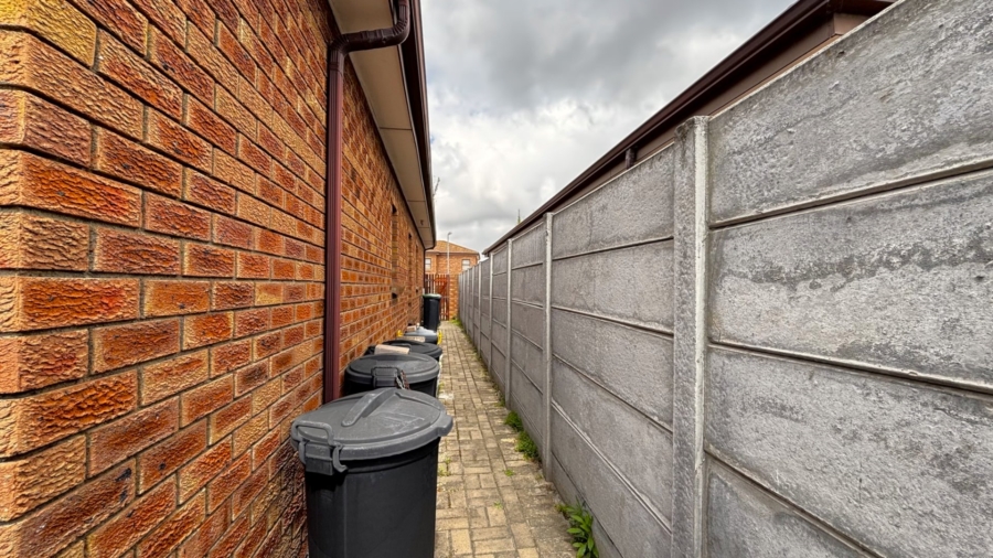 3 Bedroom Property for Sale in Soneike Western Cape